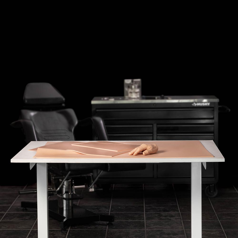 APOF-051: 28” X 40” Pink Tone Canvas — 4mm Thick (desk)
